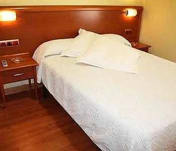 The Irunako Hotel 2*